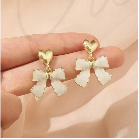 Bow Earring