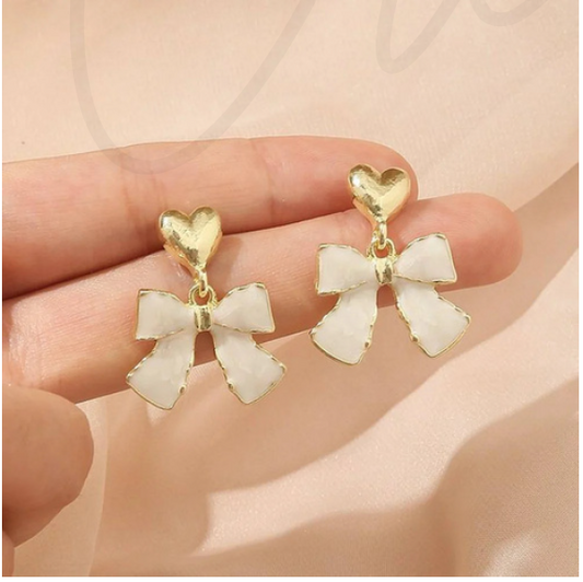 Bow Earring