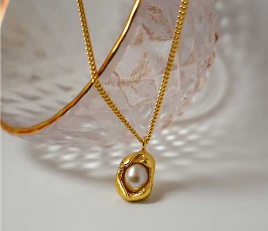 Pearl Pendant -Chain Necklace