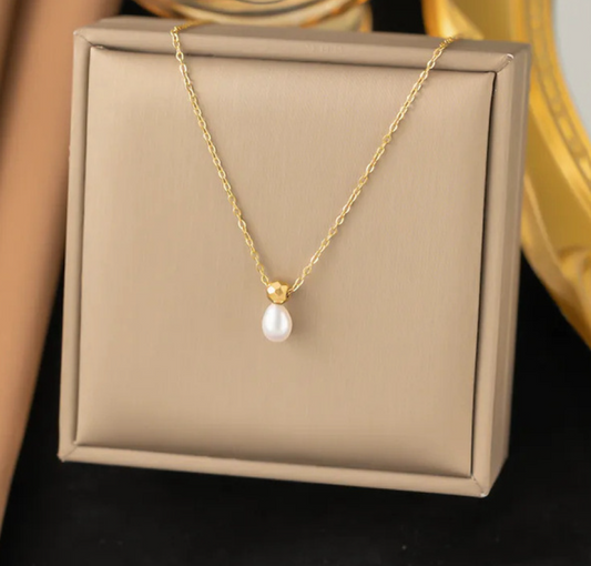 Pearl Pendant-Chain Necklace