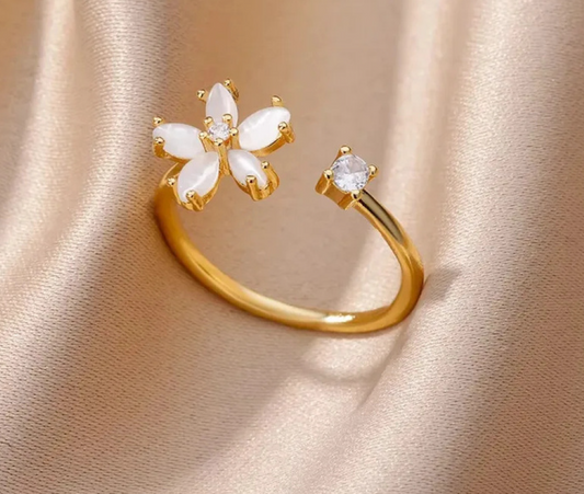 Sparkle Floral Ring